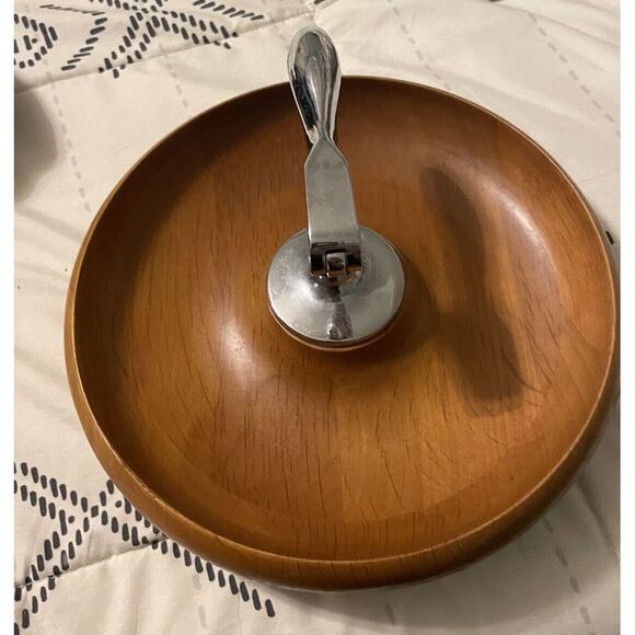 Vtg Nutcracker Melbern Masterpieces‎ Solid Wood Chromium - Picture 1 of 5